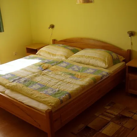 Katalin Apartmanhaz Apartment *
