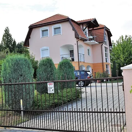 Katalin Apartmanhaz Zalakaros