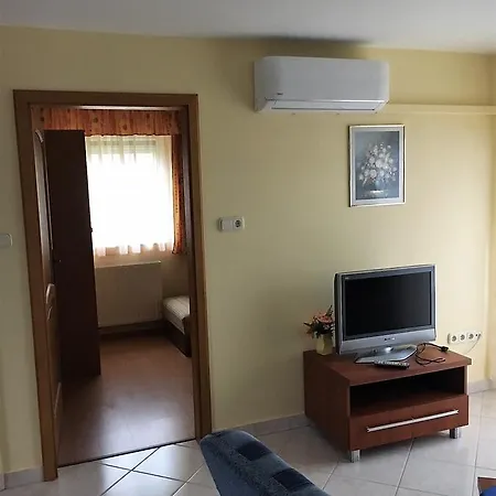 Katalin Apartmanhaz Apartment *