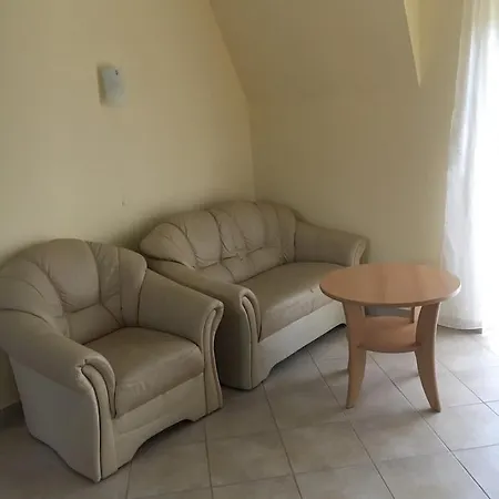 Apartment Katalin Apartmanhaz *
